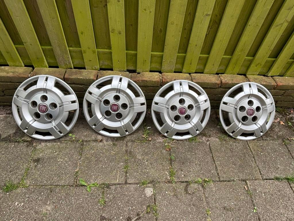 Wieldoppen Fiat Ducato 16 inch steek 5x130, Ophalen, Gebruikt