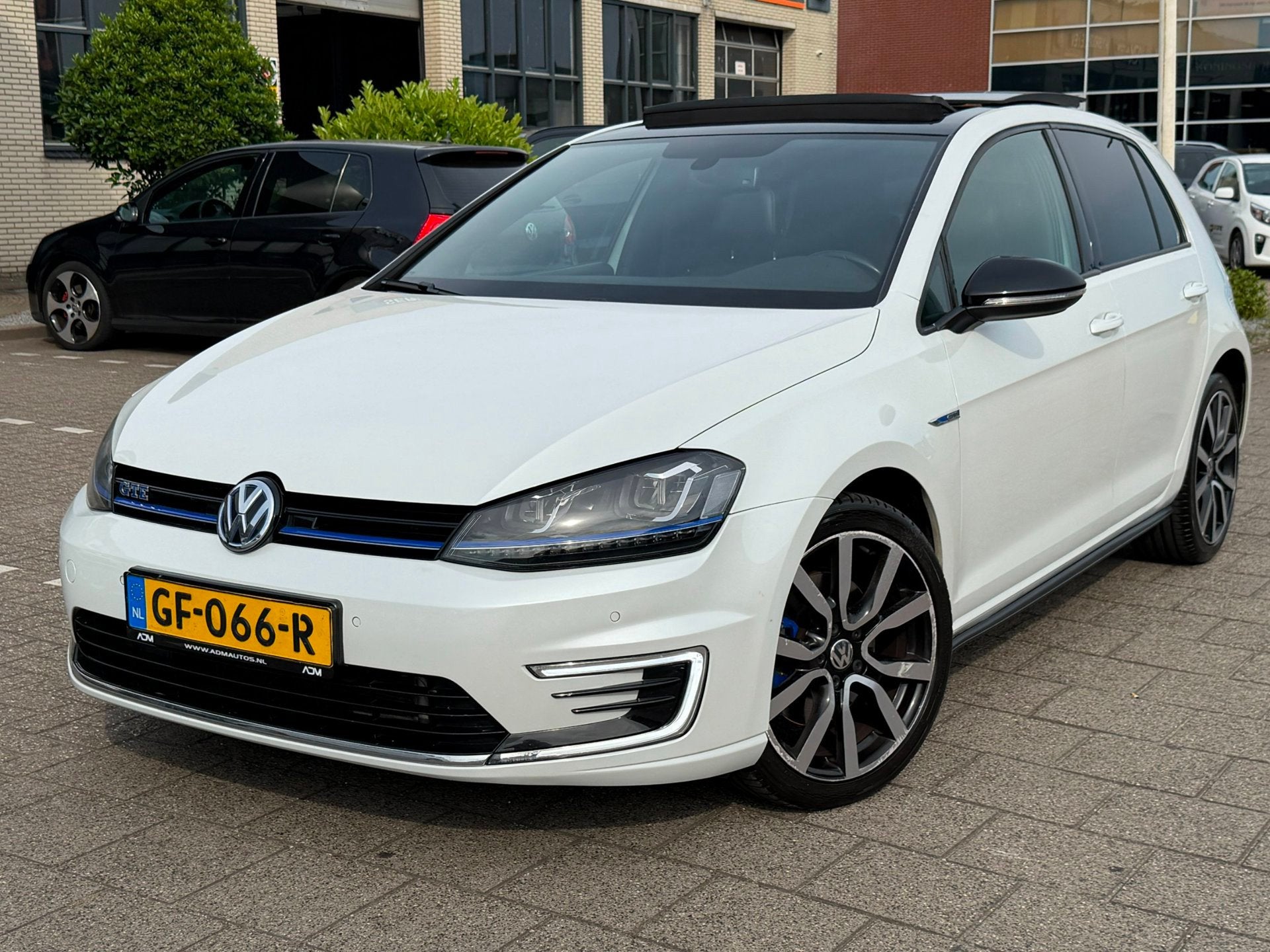 Volkswagen Golf 1.4 TSI GTE l PANO, Gebruikt, Euro 6, 4 cilinders, 150 pk