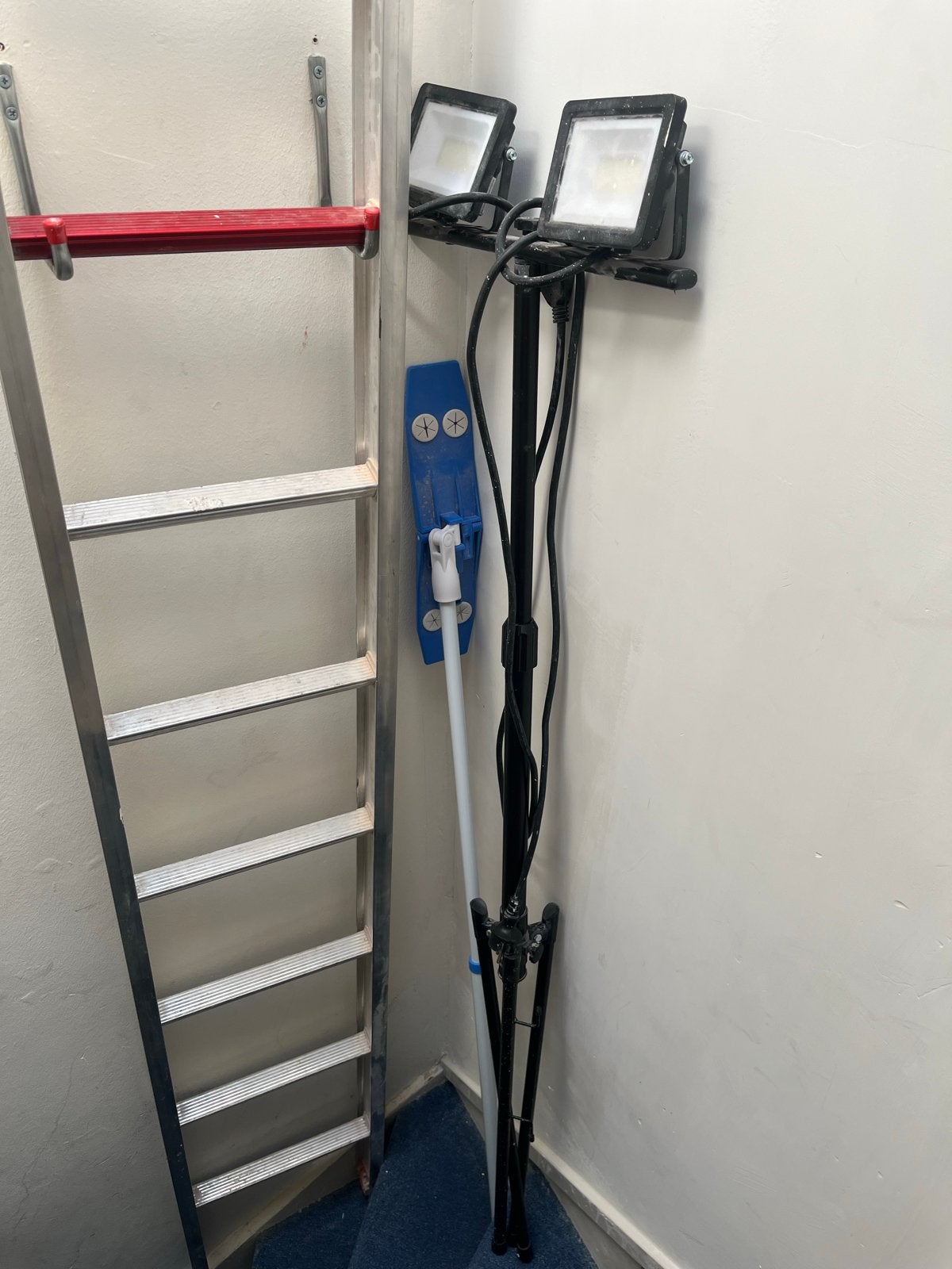 LED Bouwlamp op Statief - Dubbele Schijnwerper, Ophalen, Gebruikt, Met statief, Lamp met armatuur