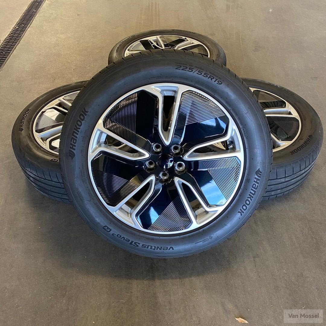 Ford Mustang Mach E Hankook Ventus S1 Evo 3 225/55/R19 103Y, 19 inch, Gebruikt, -, -