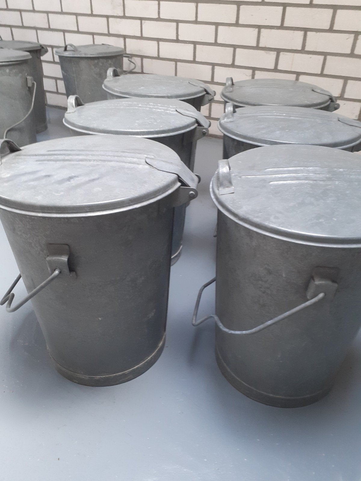 Zinken vuilnisemmer vuilnisbak afvalemmer afvalbak prullebak, Ophalen, Zo goed als nieuw, Minder dan 50 cm