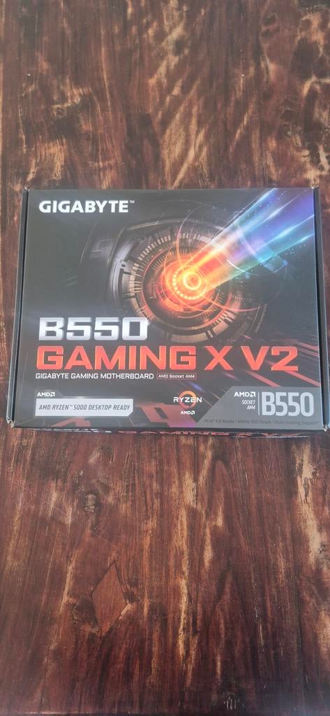 Nieuwe AMD Ryzen 5000 Series Processor & B550 Moederbord, Computers en Software, Ophalen of Verzenden, Nieuw, 3 tot 4 Ghz