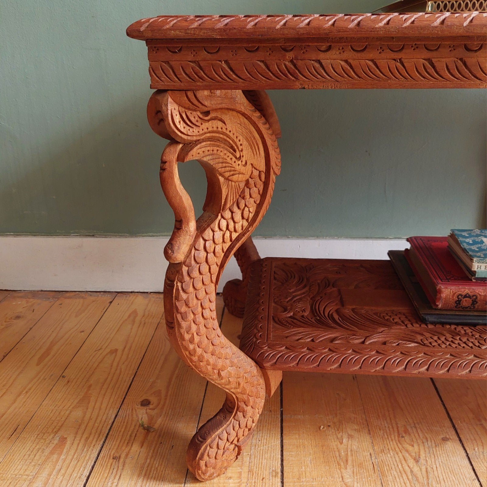 Lucky Vintage Balinese Salontafel of bijzettafel handmade, Ophalen