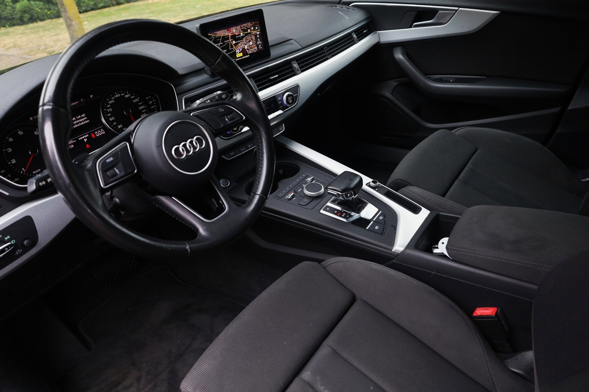 Audi A4 Avant 1.4 TFSI Lease Edition Aut. | Sportstoelen | N, Dealer onderhouden, Stof, Gebruikt, 4 cilinders