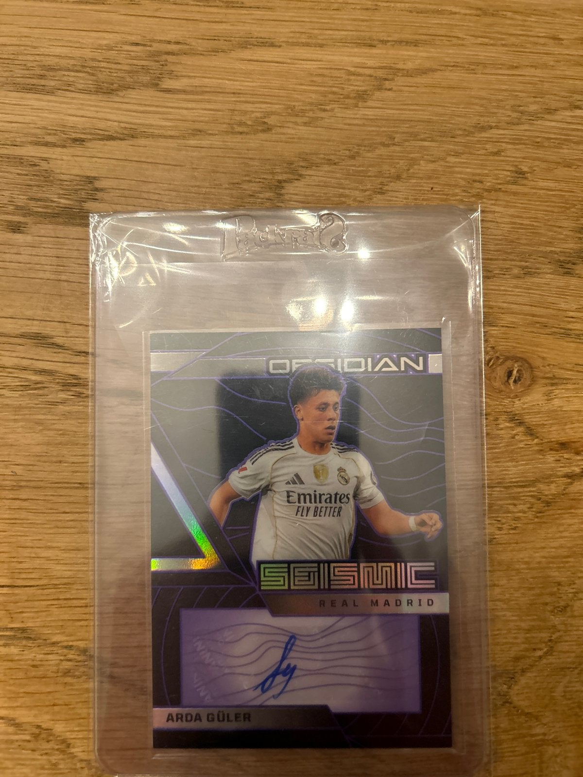 Arda Güler /50 Real Madrid Obsidian Seismic Autograph Kaart, Verzamelen, Ophalen of Verzenden, Zo goed als nieuw, Buitenlandse clubs