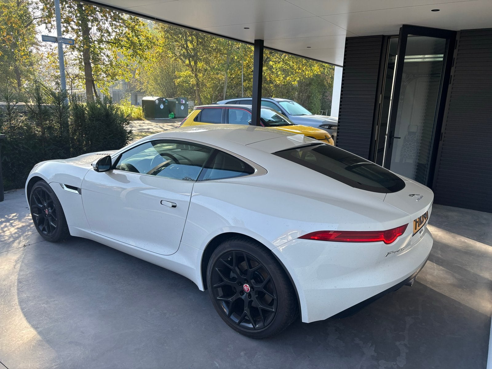 Jaguar F-type 3.0 V6 SC Active Exhaust Coupe 2015 Wit, Auto's, Automaat, Achterwielaandrijving, F-type, 2995 cc