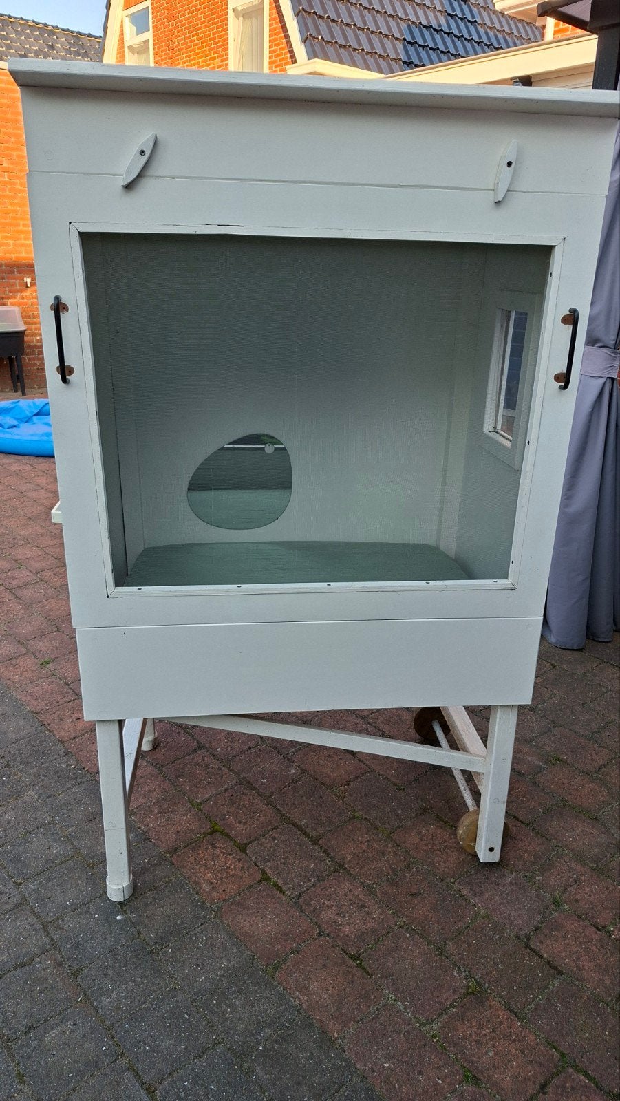 Lutjepotje/buiten slaaphuisje, Ophalen, Zo goed als nieuw