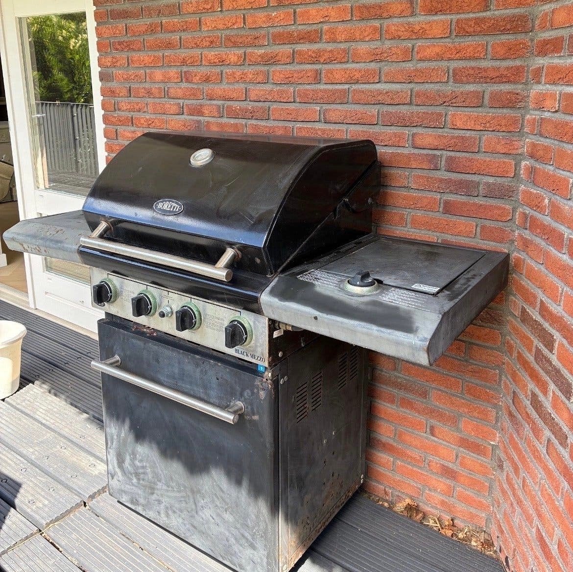 Borretti Black Mezzo gas BBQ met gasfles - opknapper, Ophalen, Gebruikt