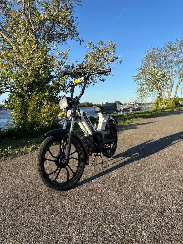 Tomos a52 65cc, Fietsen en Brommers, Ophalen, Maximaal 45 km/u, 65 cc, Zo goed als nieuw