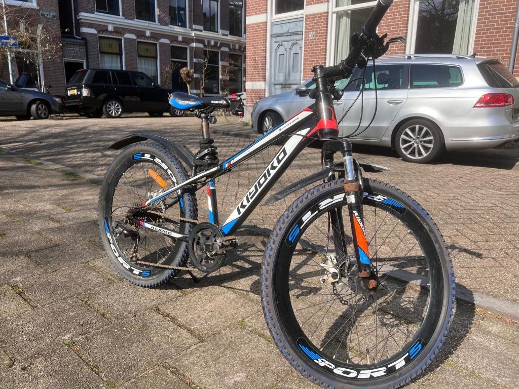Supers Kiyoko kinder Mountainbike 24 inch Zwart Blauw, Fietsen en Brommers, Gebruikt, Heren, Ophalen, Overige merken