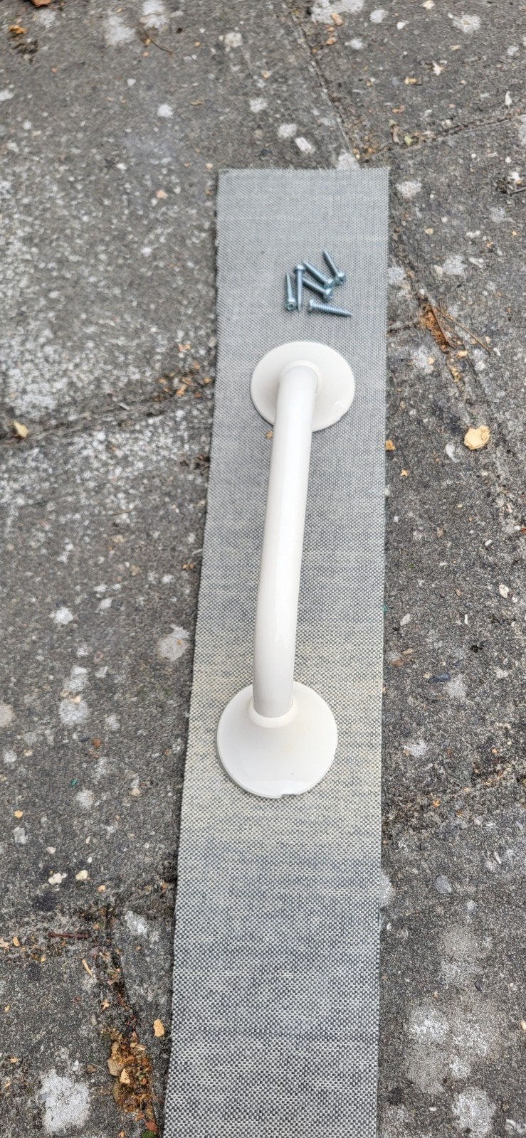 Witte handgreep met schroeven. komt uit een toilet., Ophalen, Gebruikt, 100 tot 250 mm, Overige typen