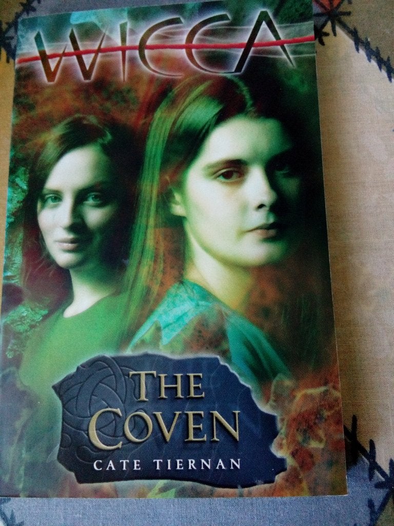 2x cate tiernan:Origins: engels.wicca the coven in 1 koop, Ophalen, Gelezen, Cate tiernan