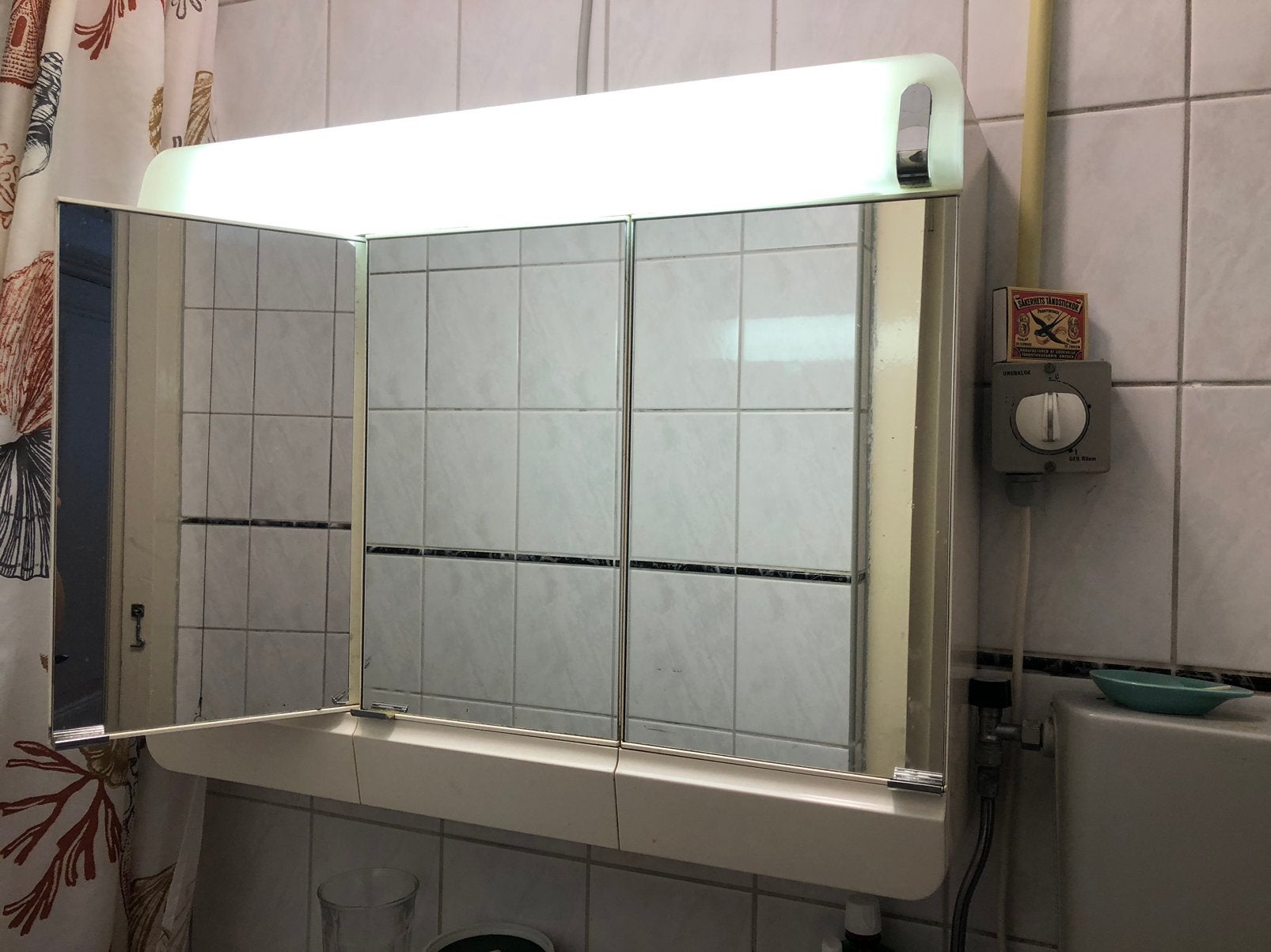 Vintage badkamer spiegelkastje 58 x 53 x 16 cm, Ophalen, 50 tot 100 cm, Minder dan 25 cm, Minder dan 100 cm