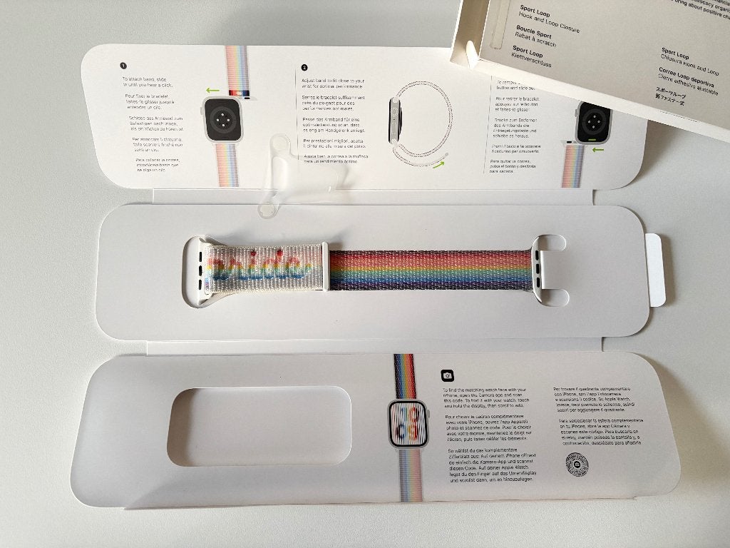 Apple Watch Sport Loop Pride Edition Band 42/44/45/46/49 mm, Bandje, Ophalen of Verzenden, Zo goed als nieuw, Apple