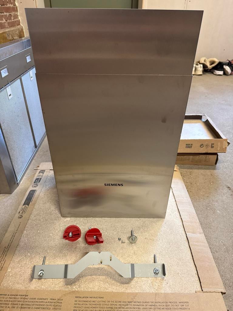 Siemens RVS Afzuigkap afvoerslang, Ophalen, Onderbouw afzuigkap, Zo goed als nieuw, Inbouw
