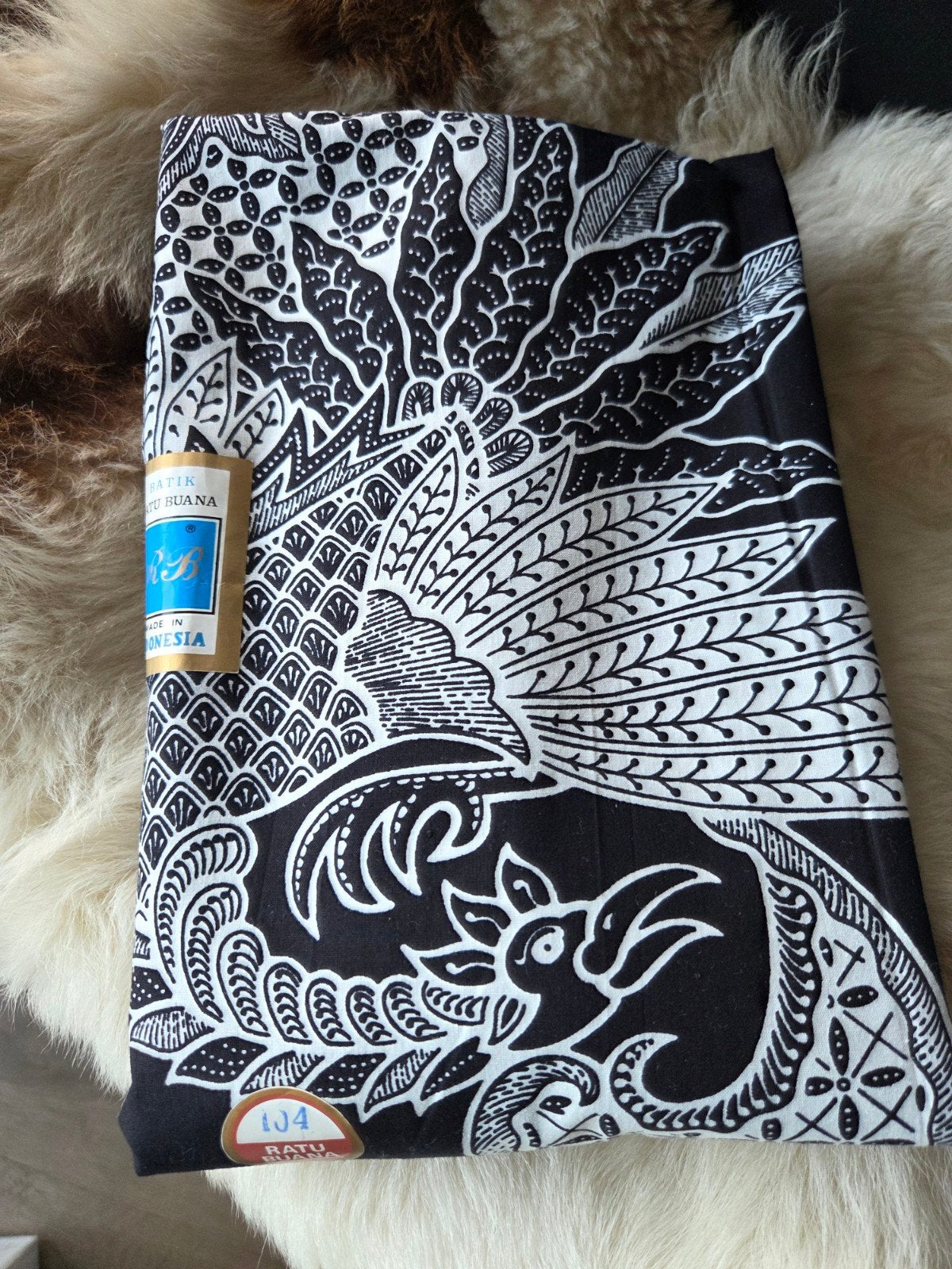 Batik Ratu Buana stof - Zwart/Wit, Made in Indonesia, Zwart, Ophalen of Verzenden, 30 tot 120 cm, Katoen