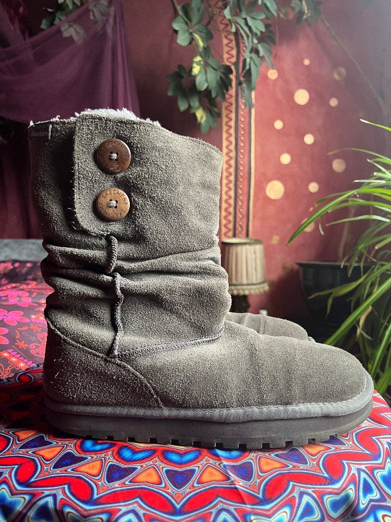 Mooie grijze licht gevoerde laarzen 39 van Skechers 39,99€, Hoge laarzen, Skechers, Ophalen of Verzenden, Grijs