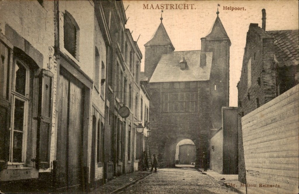 Maastricht - Helpoort - Straatzicht, Ophalen of Verzenden, Voor 1920, Ongelopen, Limburg