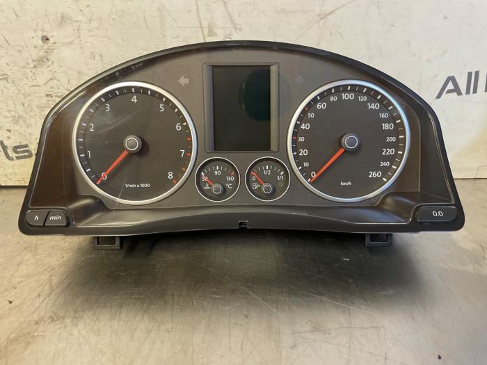 Instrumentenpaneel van een Volkswagen Tiguan, Gebruikt, -, Volkswagen, -