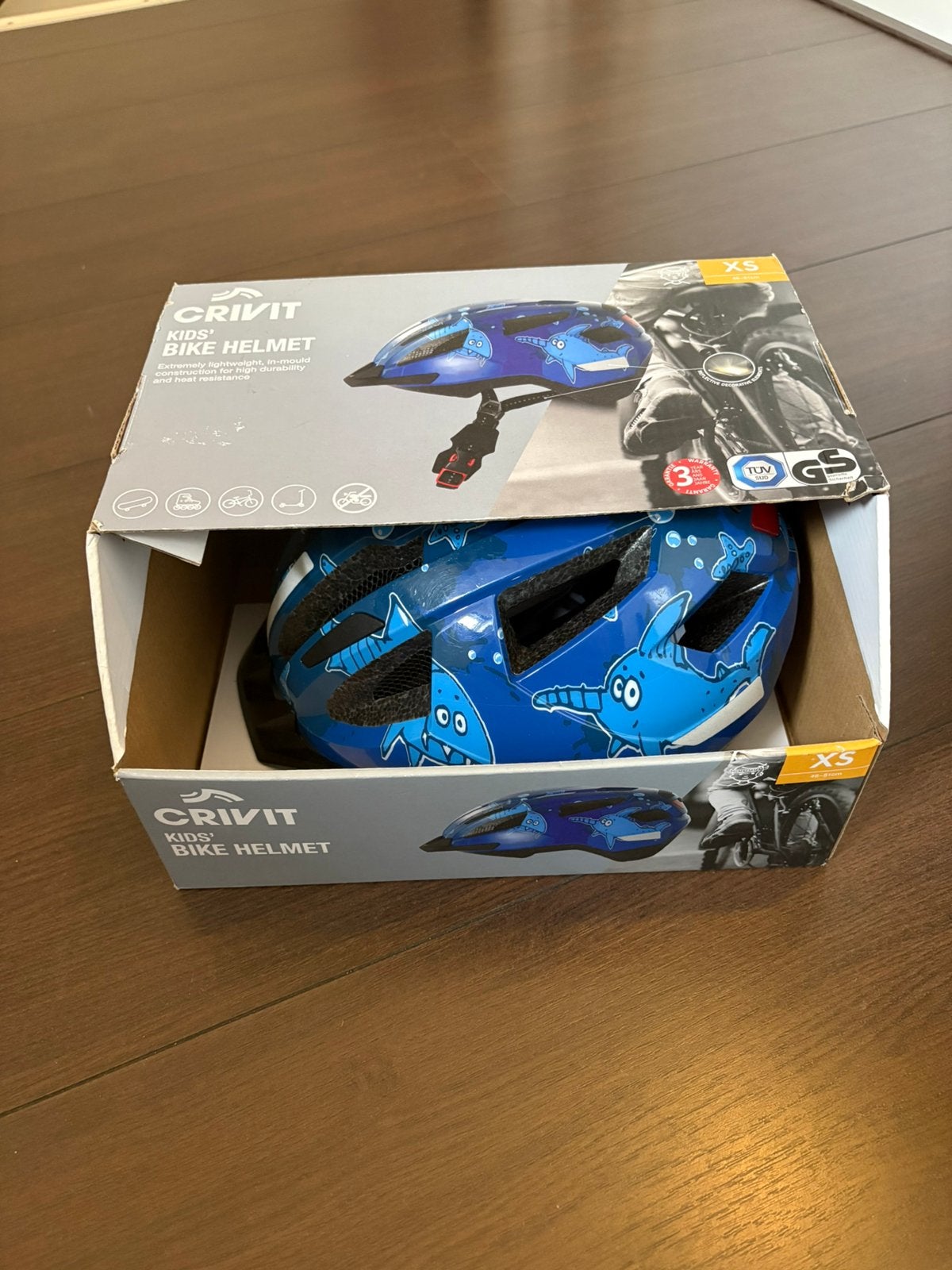 Crivit Kinderfietshelm - Blauw met haaien (XS), Ophalen, Zo goed als nieuw, XS, Jongen of Meisje