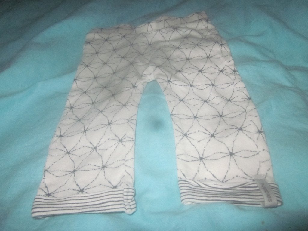 Mooi wit/blauw broekje Noppies maat 56 zgan, Kinderen en Baby's, Broekje, Ophalen of Verzenden, Zo goed als nieuw, Jongetje