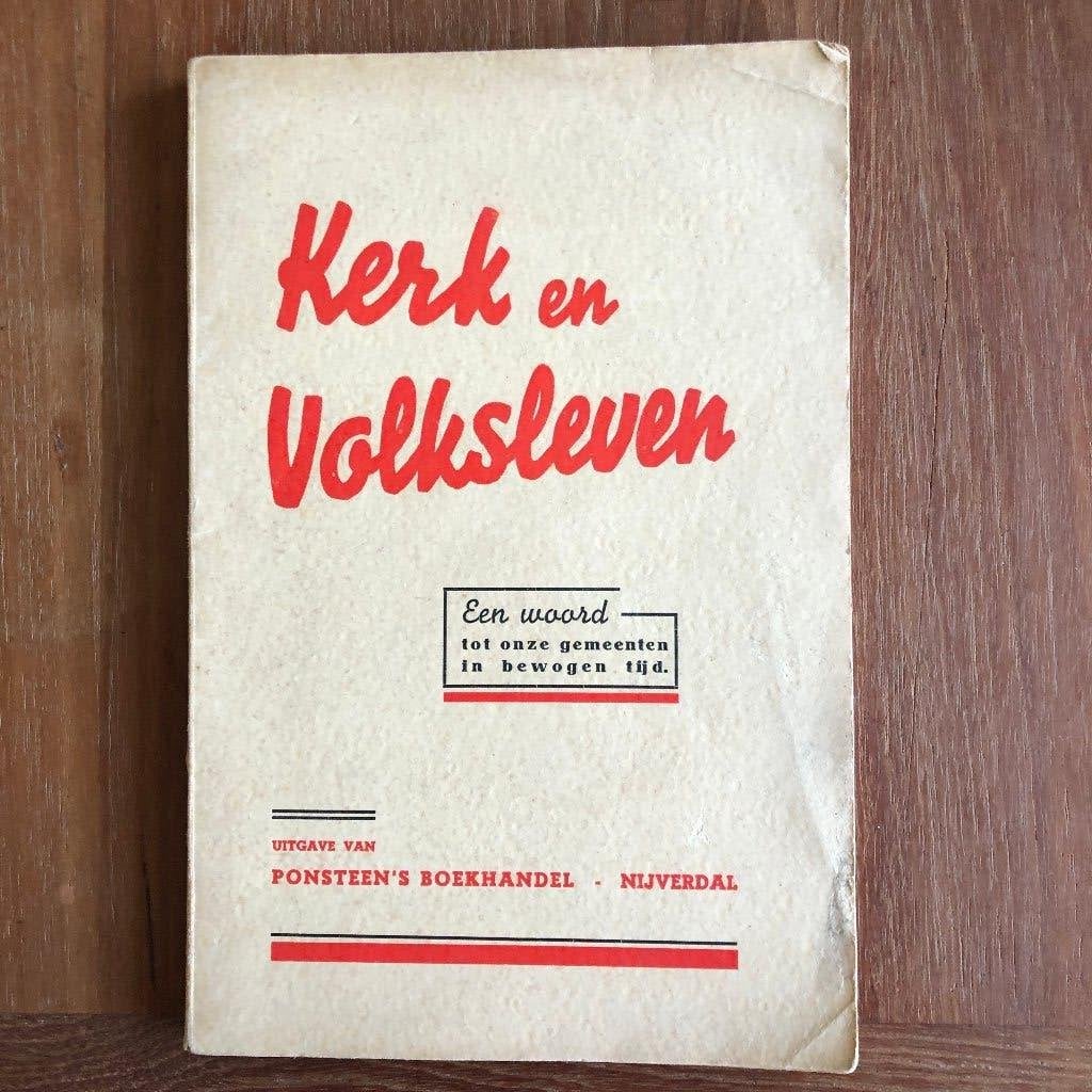Augustus 1945. Nijverdal, Hellendoorn, Haarle. Kerk en, Boeken, Oorlog en Militair, Verzenden, Overige onderwerpen, Tweede Wereldoorlog