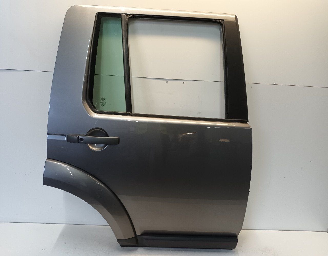 Portier rechts achter Land Rover Discovery, Onderdelen@venauto.nl, Van der Ven Autorecycling B.V., Ettenseweg 76, 4706 PB Roosendaal, The Netherlands