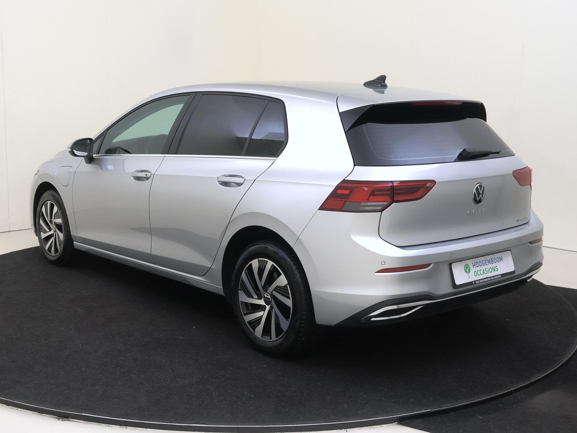 Volkswagen Golf 1.4 eHybrid | SoH 100% | Digital cockpit Pro, 12 maanden, Gebruikt, 4 cilinders, 13 kWh