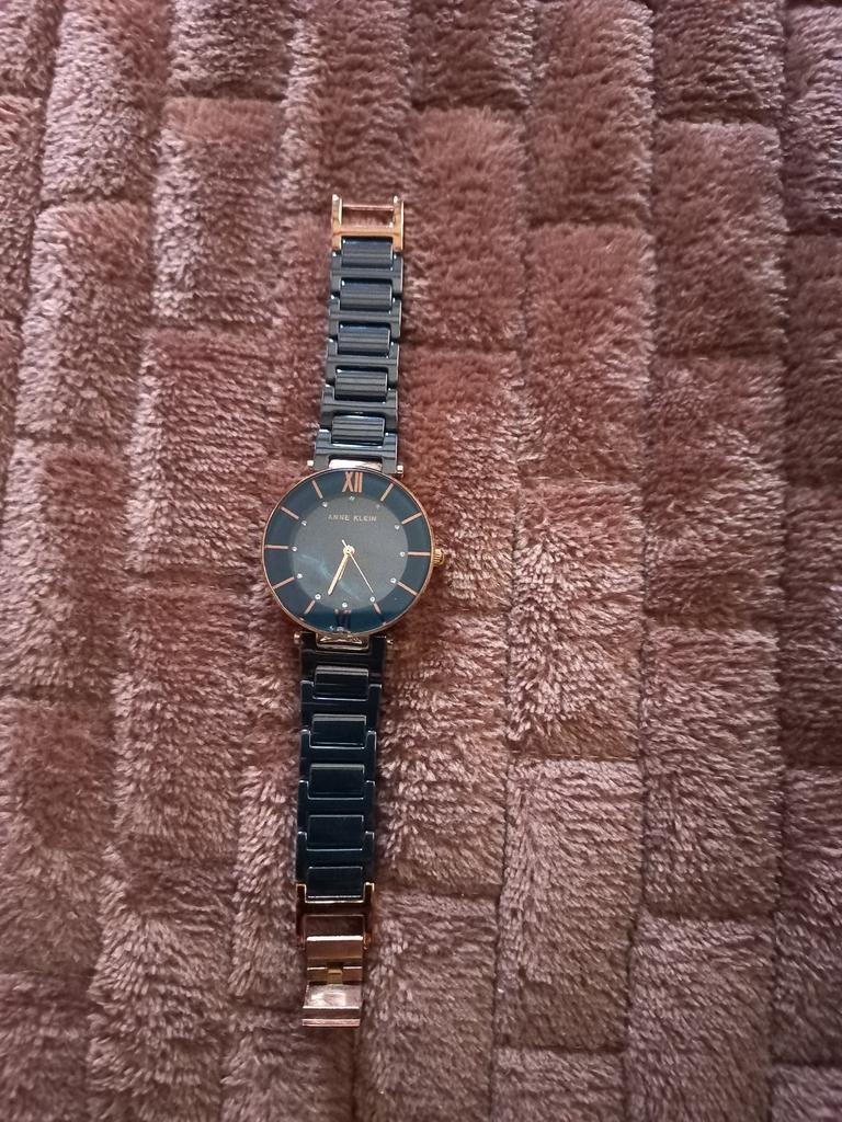 Anne Klein dameshorloge met donkerblauwe en roségouden band, Sieraden, Tassen en Uiterlijk, Horloges | Dames, Ophalen of Verzenden