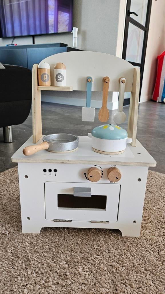 Houten speelkeuken Petite Amélie, Ophalen, Gebruikt