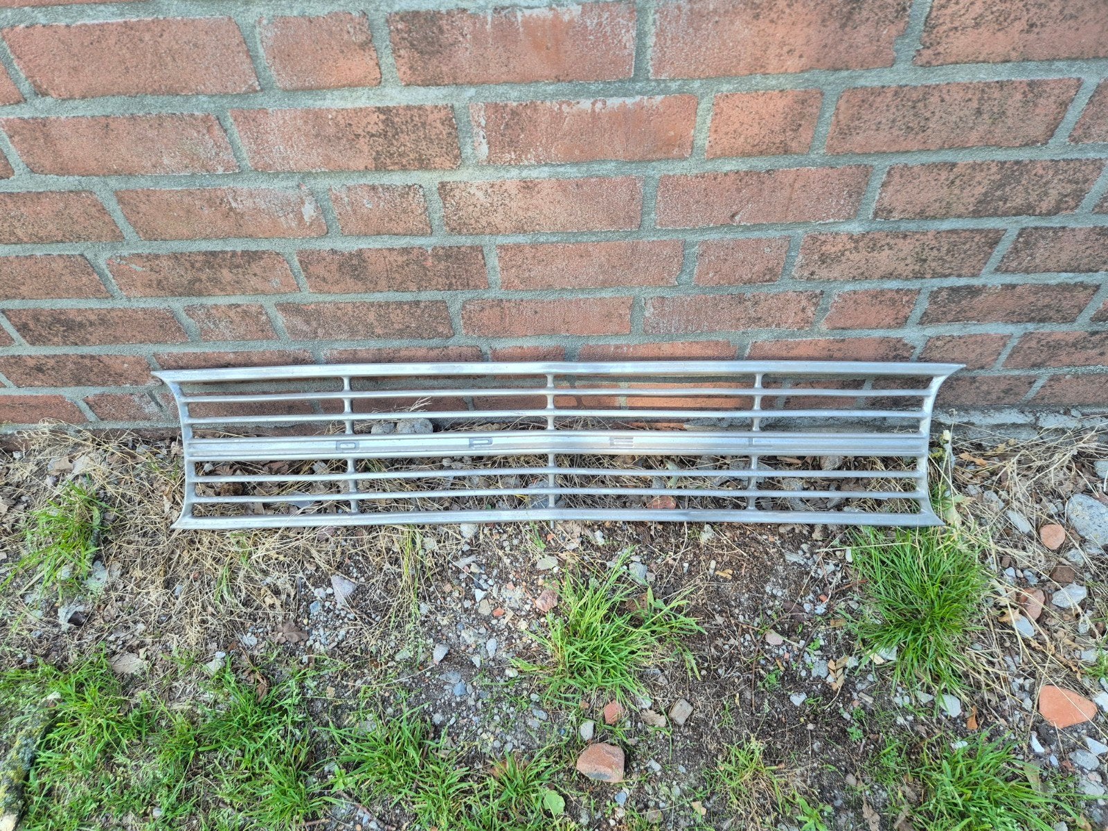 Opel grillen, Ophalen