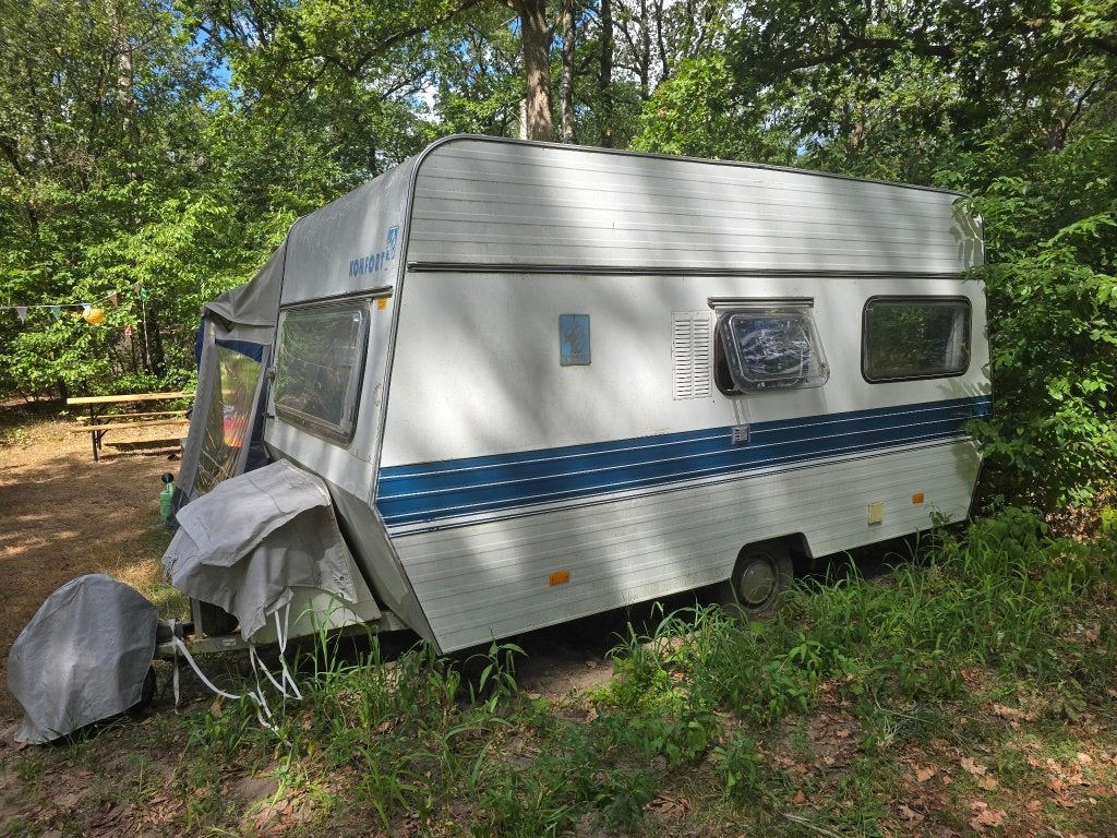 Caravan Knaus Komfort 415 1978, 2 aparte bedden, Particulier, 500 - 750 kg, Knaus