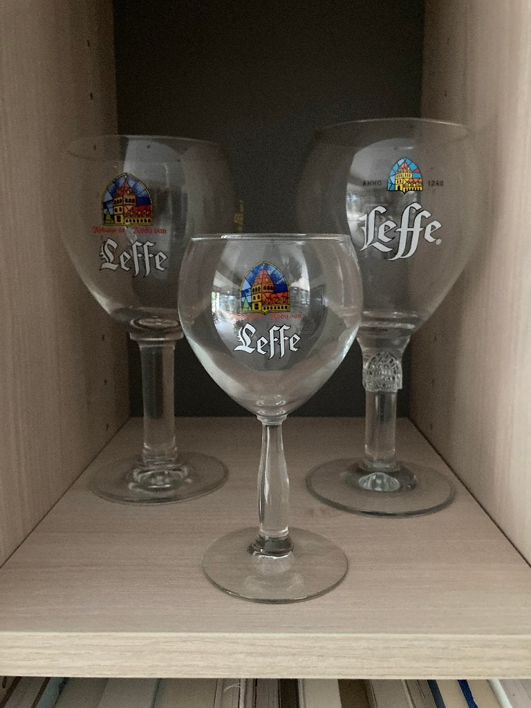 3 Leffe glazen, Verzamelen, Ophalen of Verzenden, Zo goed als nieuw, Bierglas