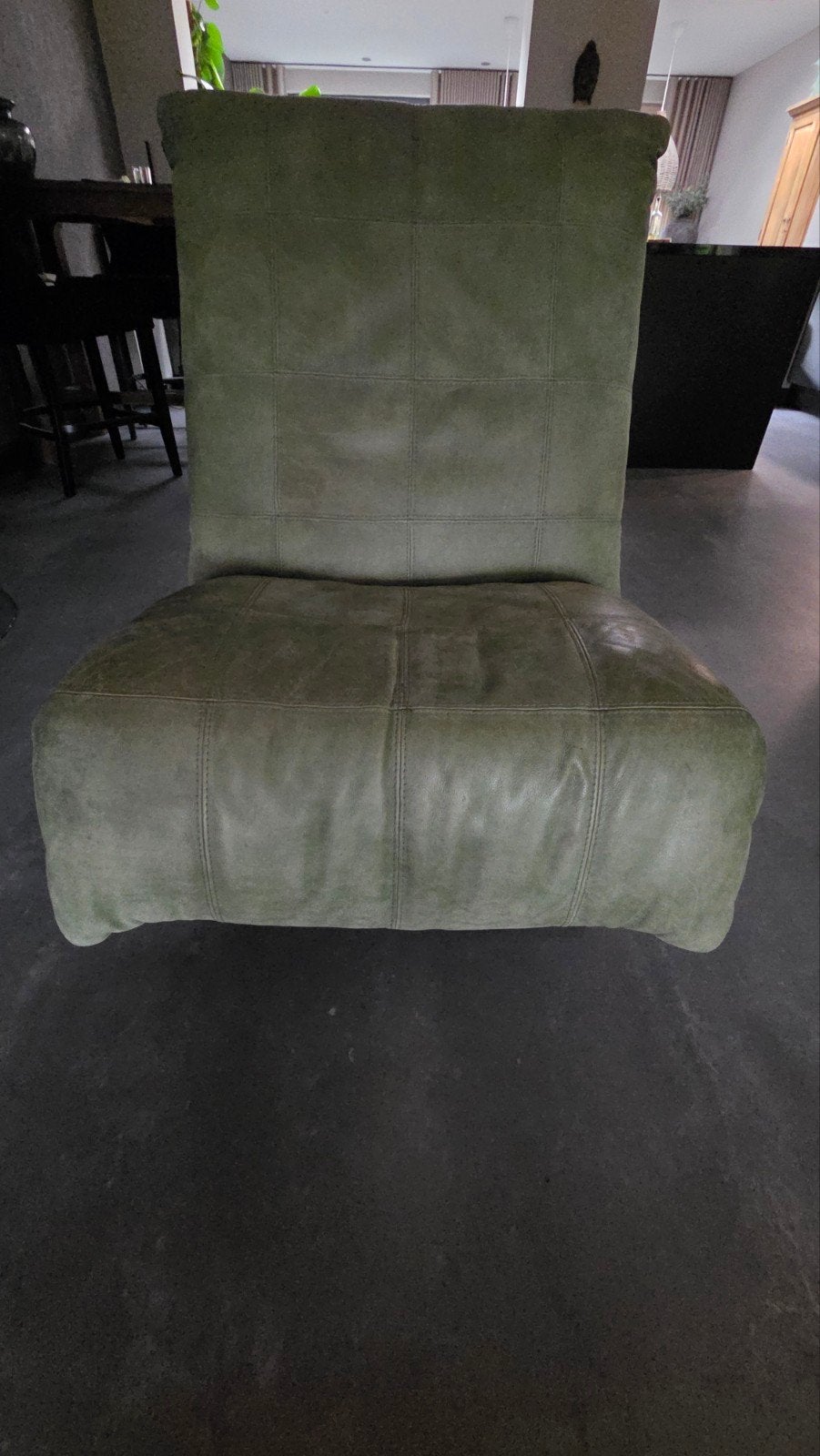 Chill- line relax draai fauteuil : olijfgroen, Ophalen, Minder dan 75 cm, Zo goed als nieuw, 75 tot 100 cm