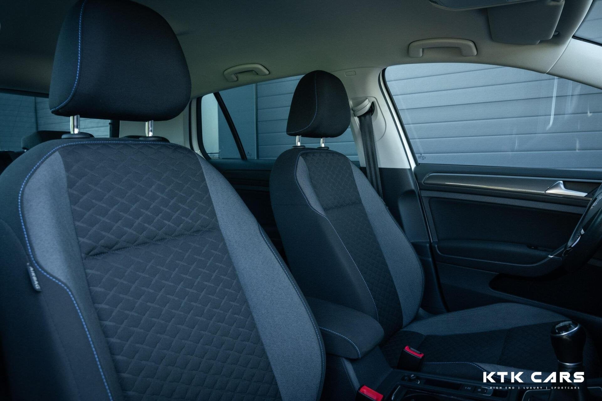Volkswagen Golf 1.5 TSI Comfortline Business|Stoelverwarming, Voorwielaandrijving, Euro 6, 4 cilinders, Wit