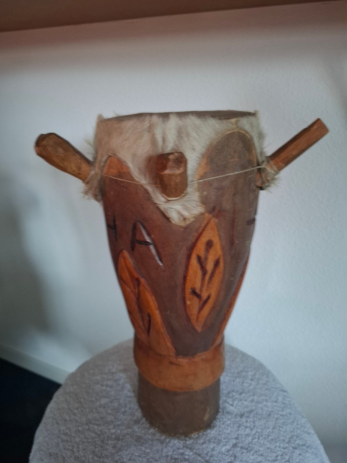 Handgemaakte Afrikaanse Trommel - Decoratief, Ophalen of Verzenden, Gebruikt, Trommel