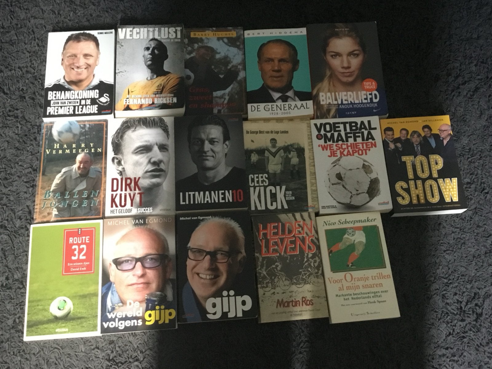 Collectie voetbalboeken: biografieën en verhalen, Ophalen of Verzenden, Gelezen, Balsport