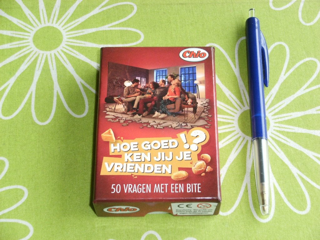 Chio - Hoe goed ken jij je vrienden? Hilarisch borrelspel, Vijf spelers of meer, Ophalen of Verzenden, Zo goed als nieuw