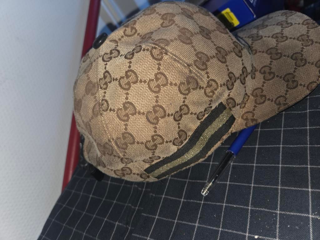 Gucci pet, Kleding | Dames, Hoeden en Petten, Ophalen, One size fits all, Gedragen, Pet