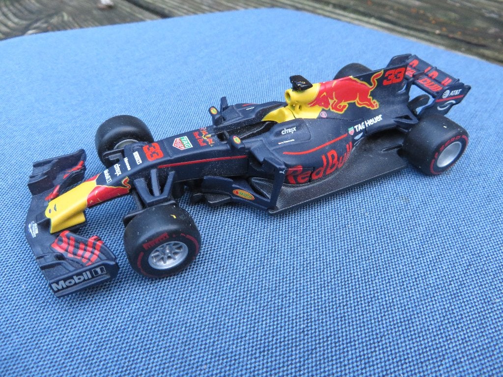 Burago Max Verstappen RB13 1:32, Ophalen of Verzenden, Zo goed als nieuw, Auto, Overige merken