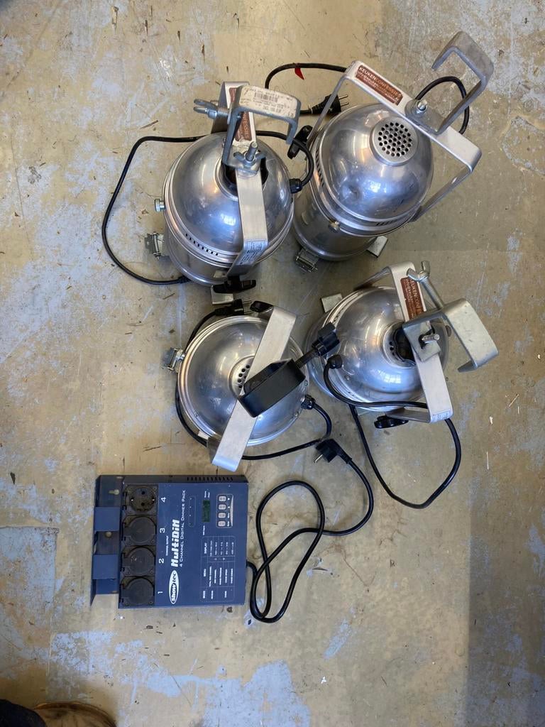 4 kanaals dmx dimmerpack + 4 lichtparen., Ophalen, Licht