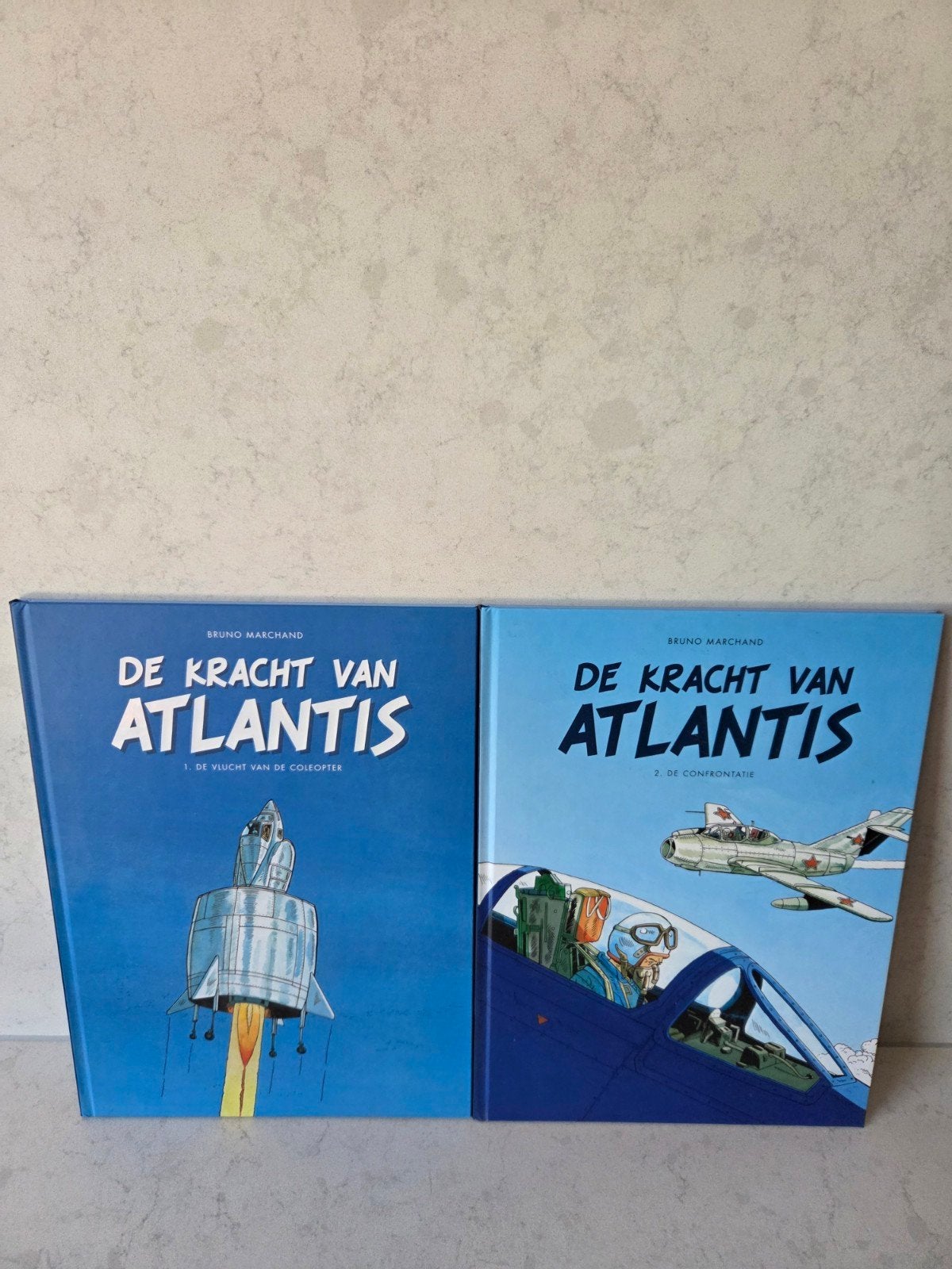 De kracht van Atlantis - Deel 1 + 2 hardcover, Meerdere stripboeken, Ophalen of Verzenden, Zo goed als nieuw