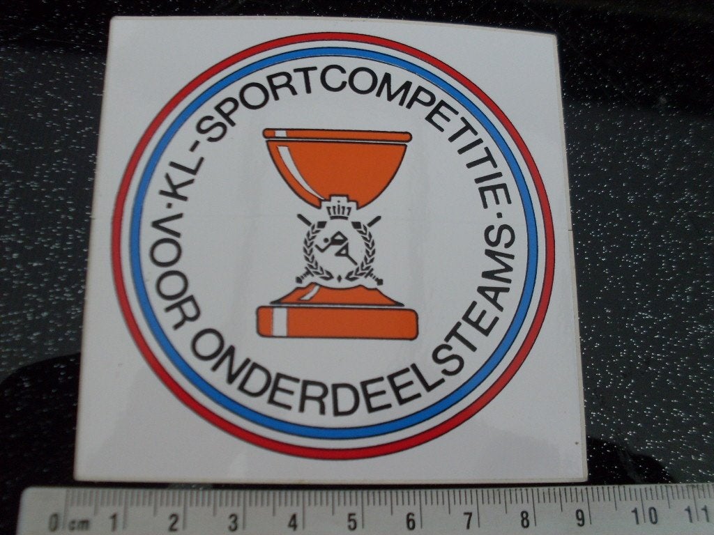 sticker KL sportcompetitie voor onderdeelsteams logo beker, Verzenden, Zo goed als nieuw, Bedrijf of Vereniging