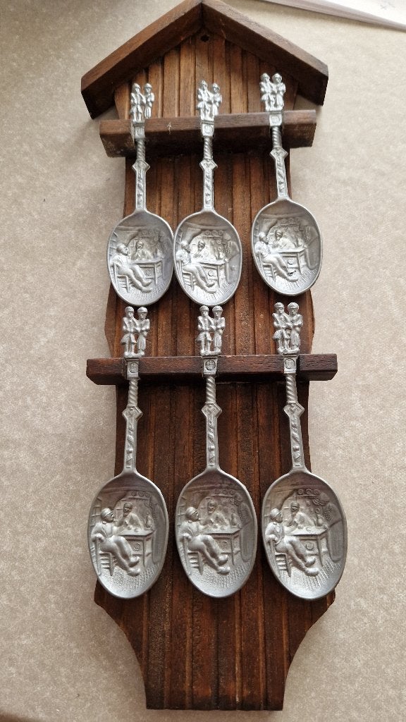 oud houten wandbord met 6 antieke lepels, Antiek en Kunst, Ophalen of Verzenden