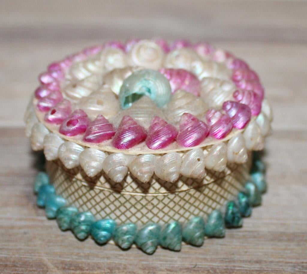Vintage klein schelpendoosje - rond, Ophalen of Verzenden