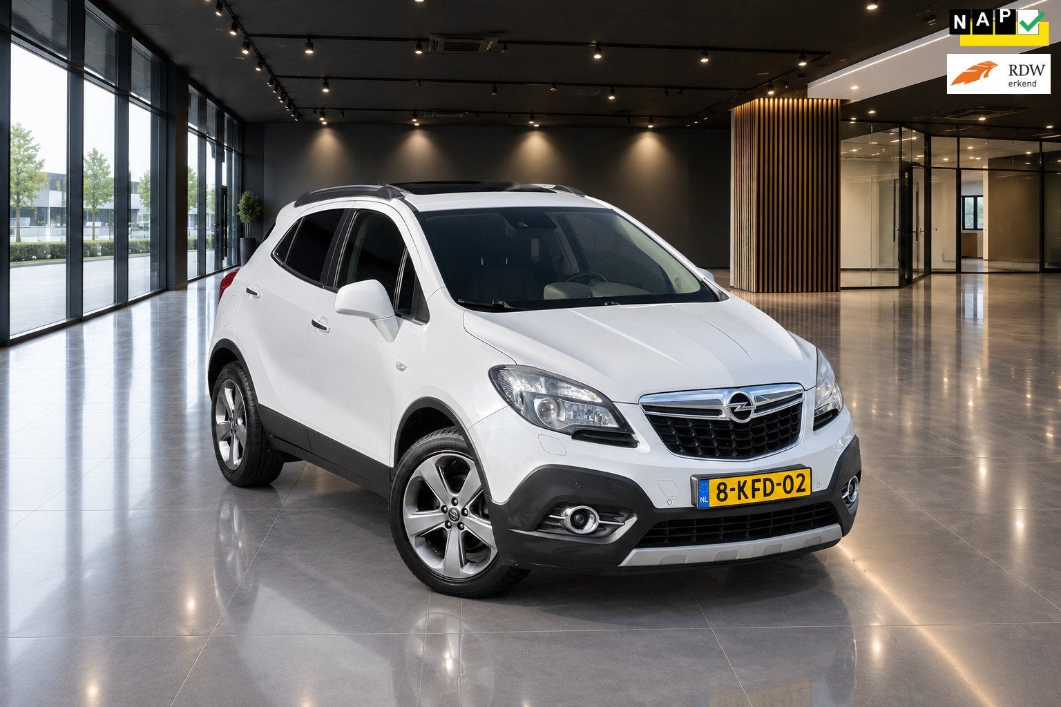 Opel Mokka 1.6 COSMO SCHUIFDAK FULL OPTIONS, Auto's, Voorwielaandrijving, Euro 5, 15 km/l, Gebruikt