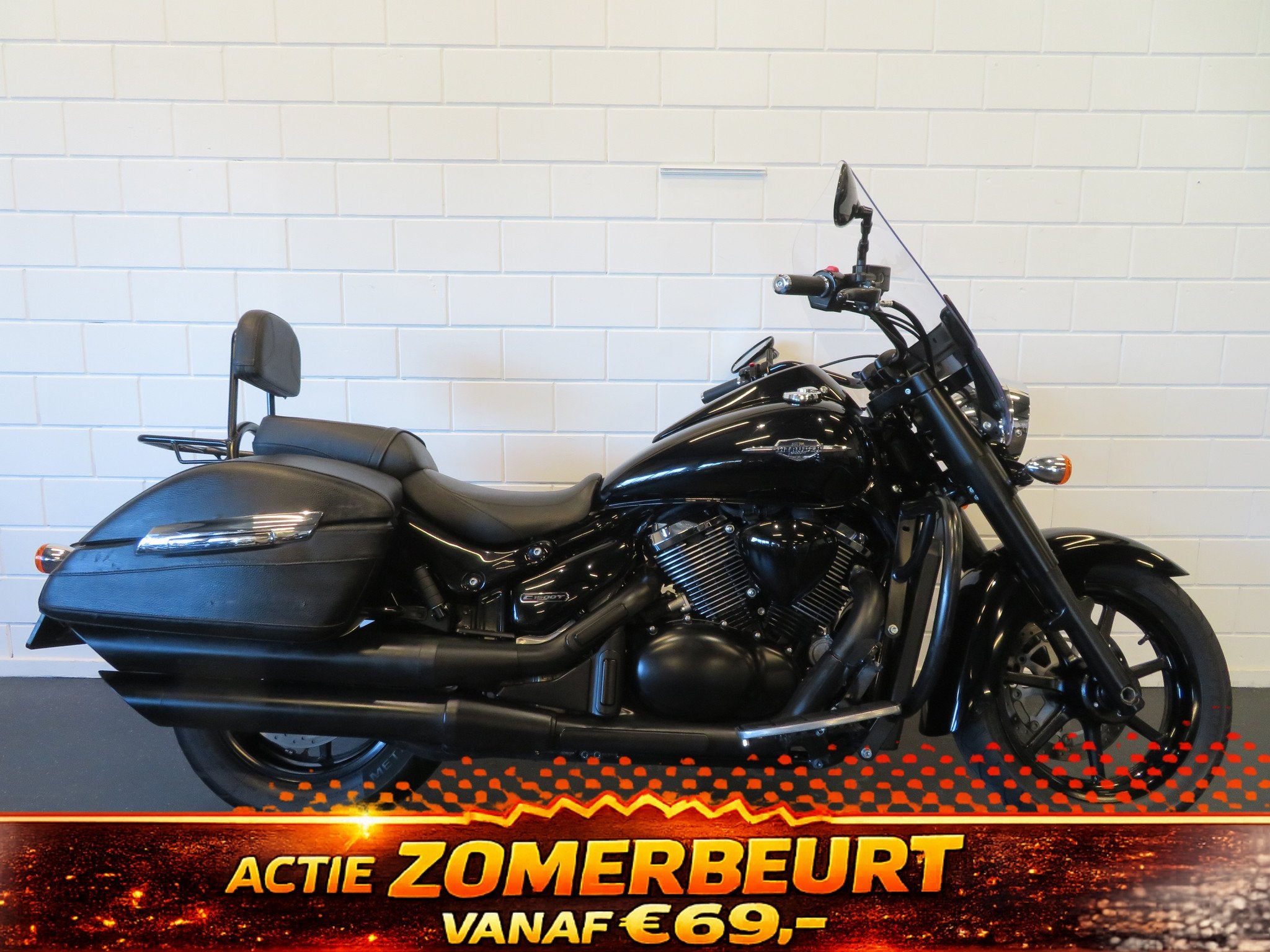 Suzuki VL 1500 LC INTRUDER FULL! (bj 2017), Motoren, Motoren | Suzuki, Bedrijf, Chopper