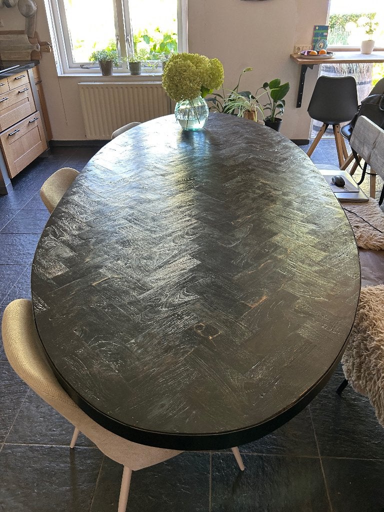 Eetkamertafel zwart visgraat, Huis en Inrichting, Tafels | Eettafels, Ophalen, Gebruikt, 100 tot 150 cm, 200 cm of meer