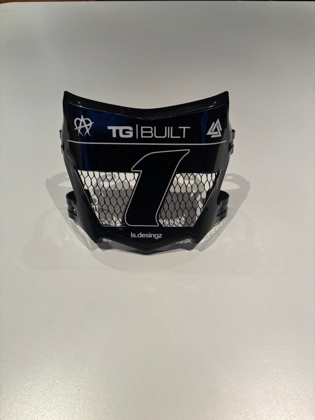 Vented motocutz plate, Verzenden