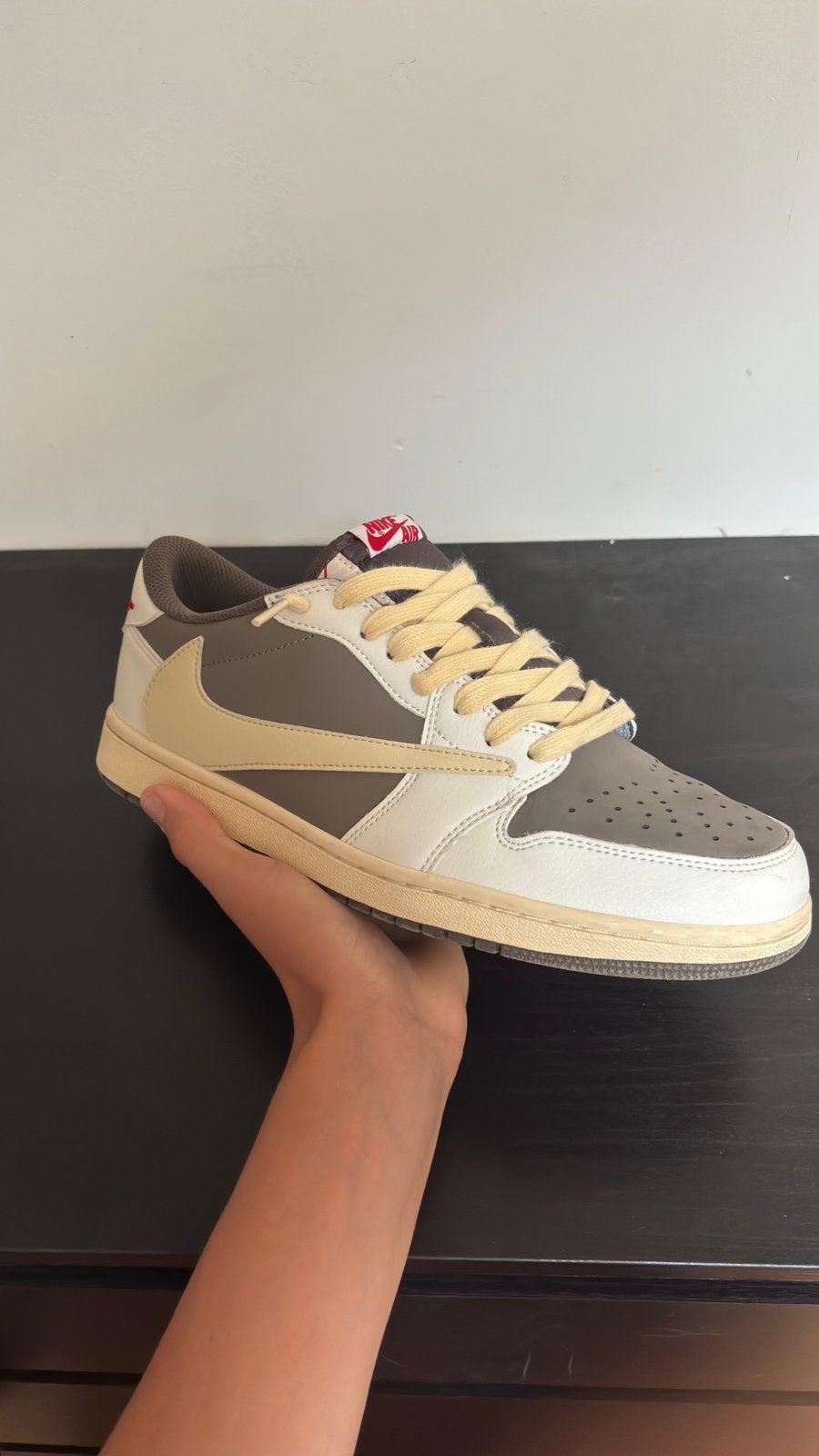 Nike Air Jordan 1 Low Travis Scott Reverse Mocha, Ophalen of Verzenden, Zo goed als nieuw, Bruin, Sneakers of Gympen